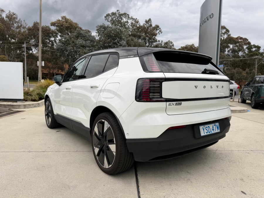 2024 MY25 Volvo EX30  Twin Motor Performance Ultra SUV Image 5