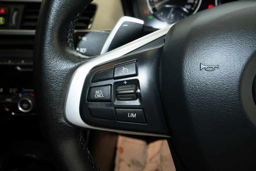 2022 BMW X1 F48 LCI sDrive20i SUV Image 13