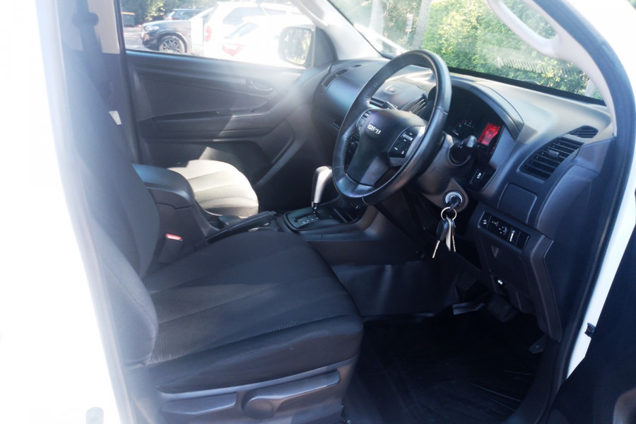 2020 MY19 Isuzu D-MAX TF SX High Ride Cab Chassis Image 17