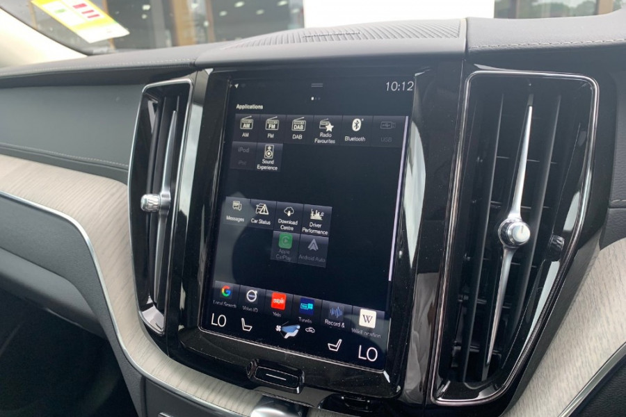 2020 Volvo XC60 UZ D4 Inscription Suv Image 9