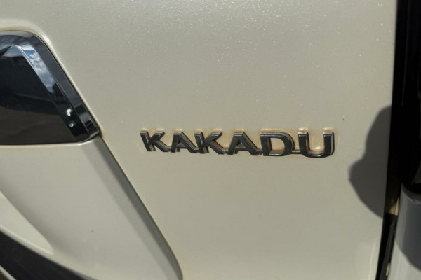 2023 Toyota LandCruiser Prado GDJ150R Kakadu SUV Image 10