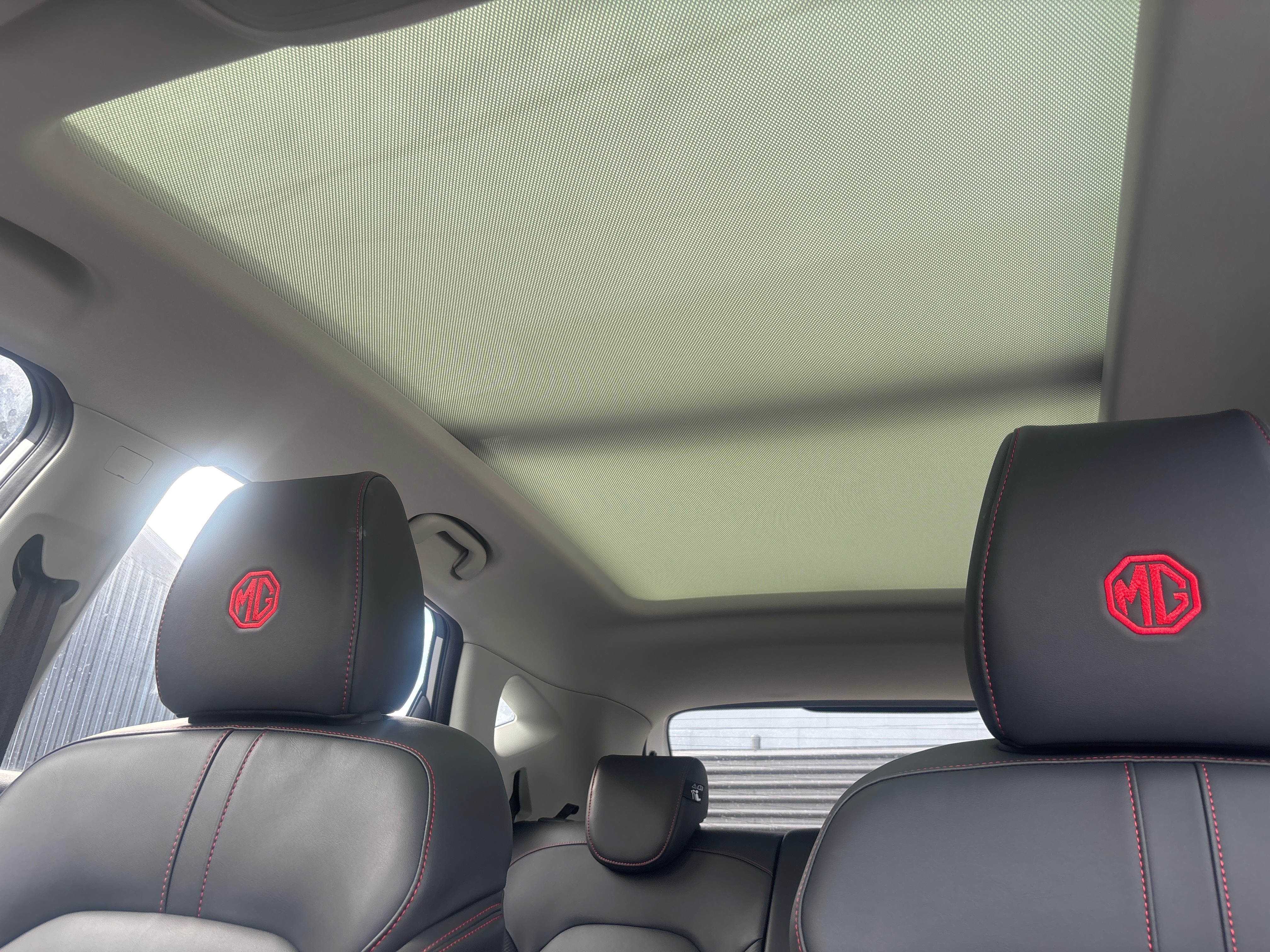 2024 MG ZST S13 Essence SUV Image 16