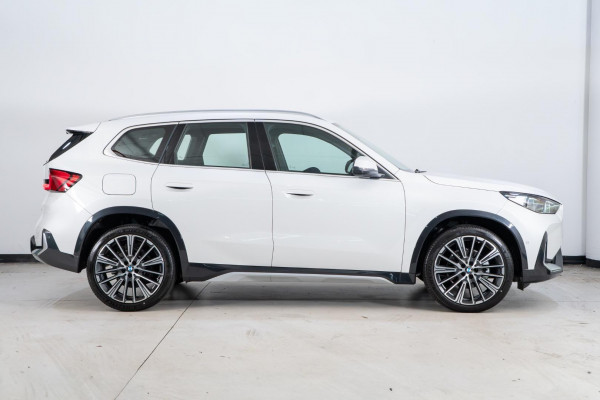 2026 BMW X1 U11 xDrive20i M Sport SUV image 5