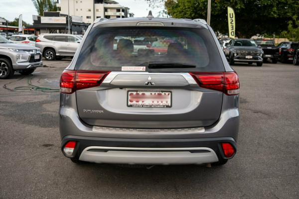2019 Mitsubishi Outlander ZL ES SUV Image 3