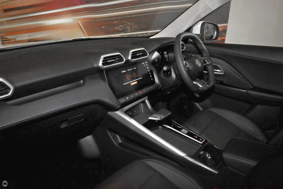 2024 MY25 MG ZS ZS32 Essence Hybrid+ SUV Image 6