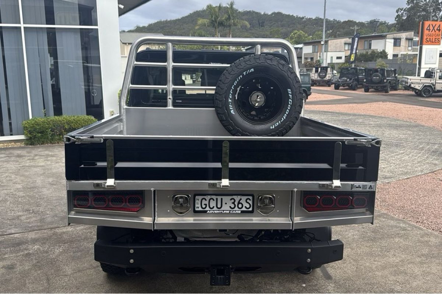 2024 INEOS Grenadier Utility Wagon Ute Image 8