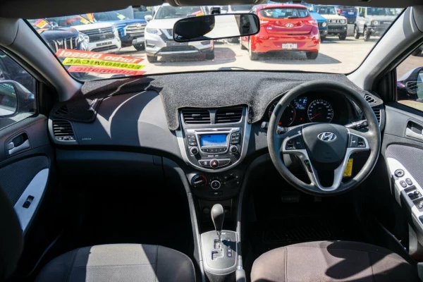 2012 Hyundai Accent RB Active Hatch Image 15