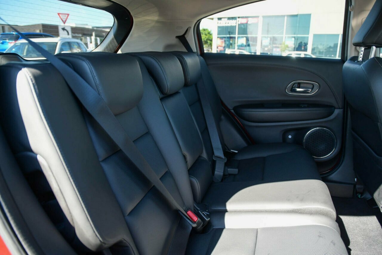 2018 Honda HR-V VTi-LX Hatchback Image 16