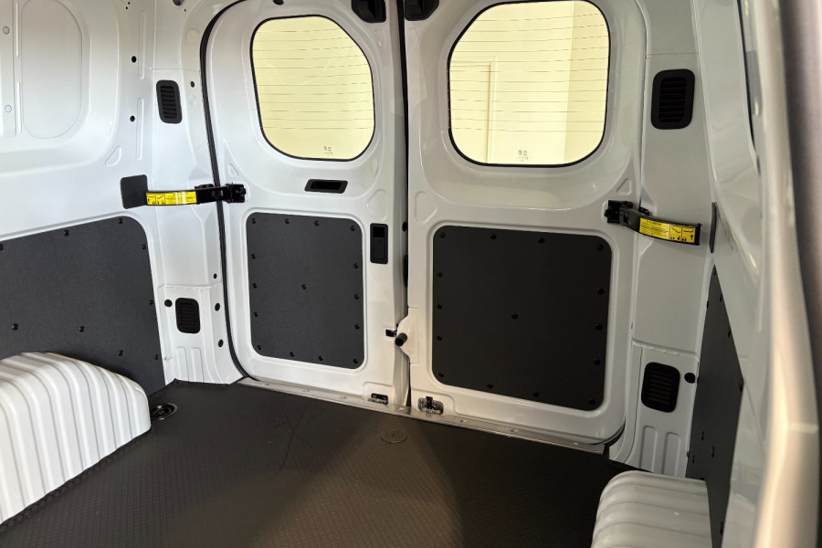 2024 LDV Deliver 7   Van Image 13