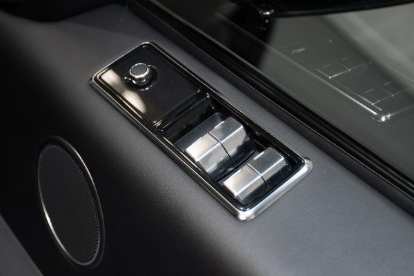 2018 Land Rover Range Rover Sport SDV6 HSE Dynamic SUV Image 14