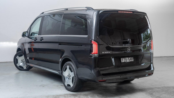 2025 Mercedes-Benz V-Class 447 V300 Exclusive People Mover image 4