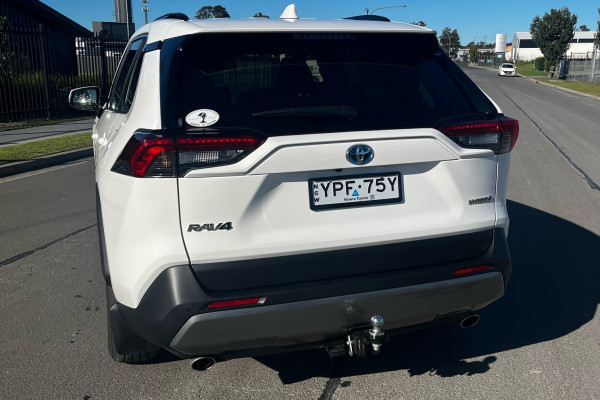 2024 Toyota RAV4 AXAH54R GXL AWD SUV Image 5