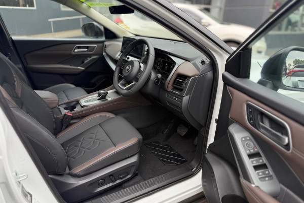 2025 Nissan QASHQAI J12 Ti SUV Image 8