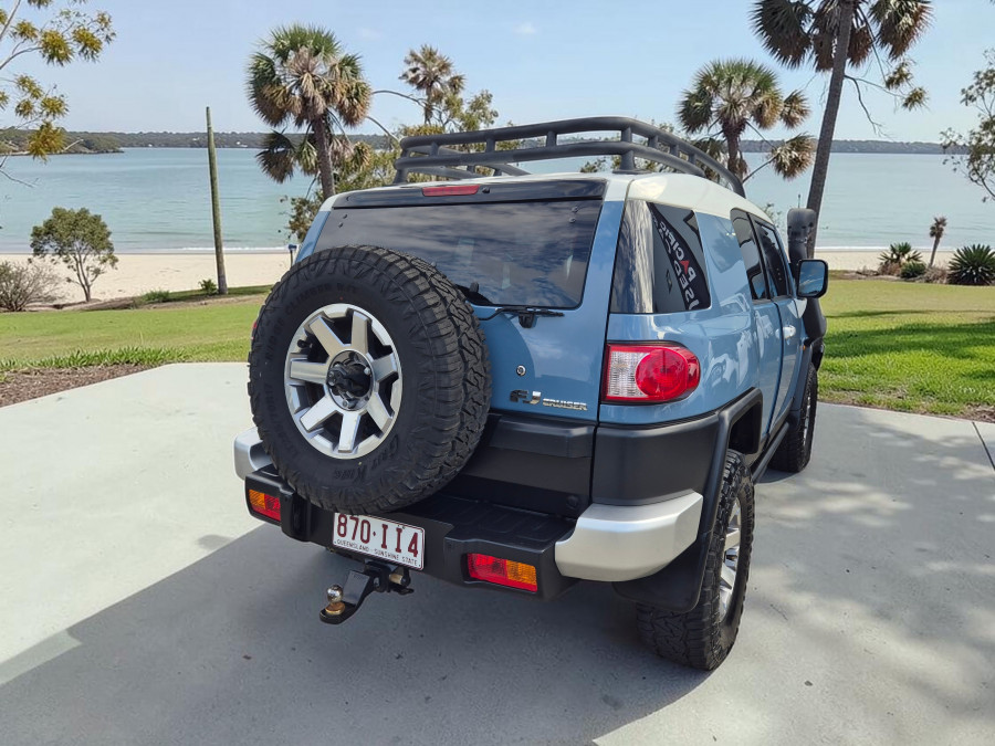 2015 MY14 Toyota FJ Cruiser GSJ15R SUV Image 6