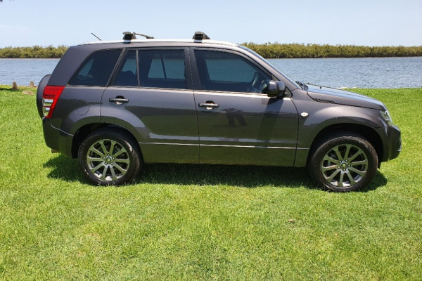 2015 Suzuki Grand Vitara JB Sport Suv Image 2