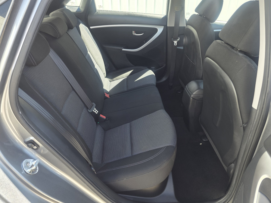 2015 MY16 Hyundai i30 GD3 Series II Active Hatch Image 14