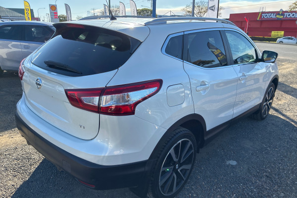 2017 Nissan QASHQAI J11 Ti SUV Image 3