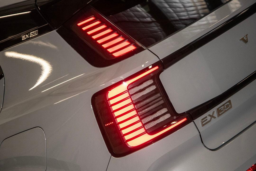 2024 MY25 Volvo EX30  Twin Motor Performance Ultra SUV Image 21