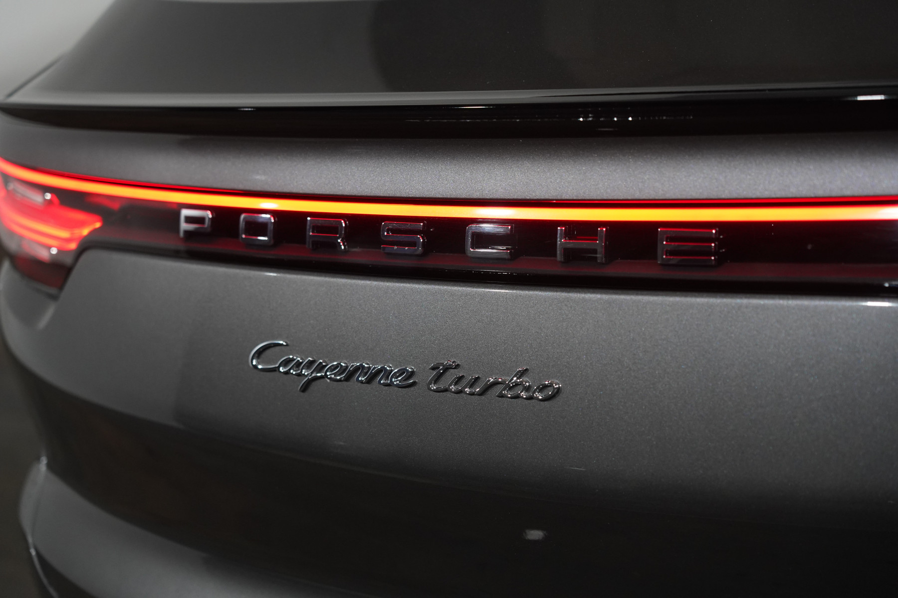 2019 Porsche Cayenne Turbo Coupe Image 9