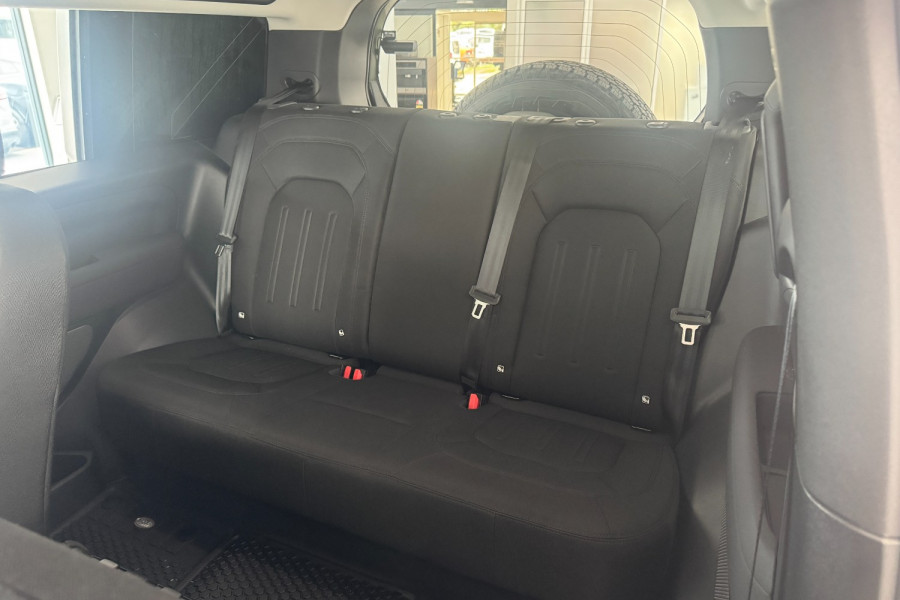 2022 MY23 Land Rover Defender L663 90 P300 S SUV Image 12