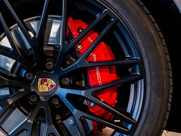 2022 MY23 Porsche Macan 95B GTS SUV image 33