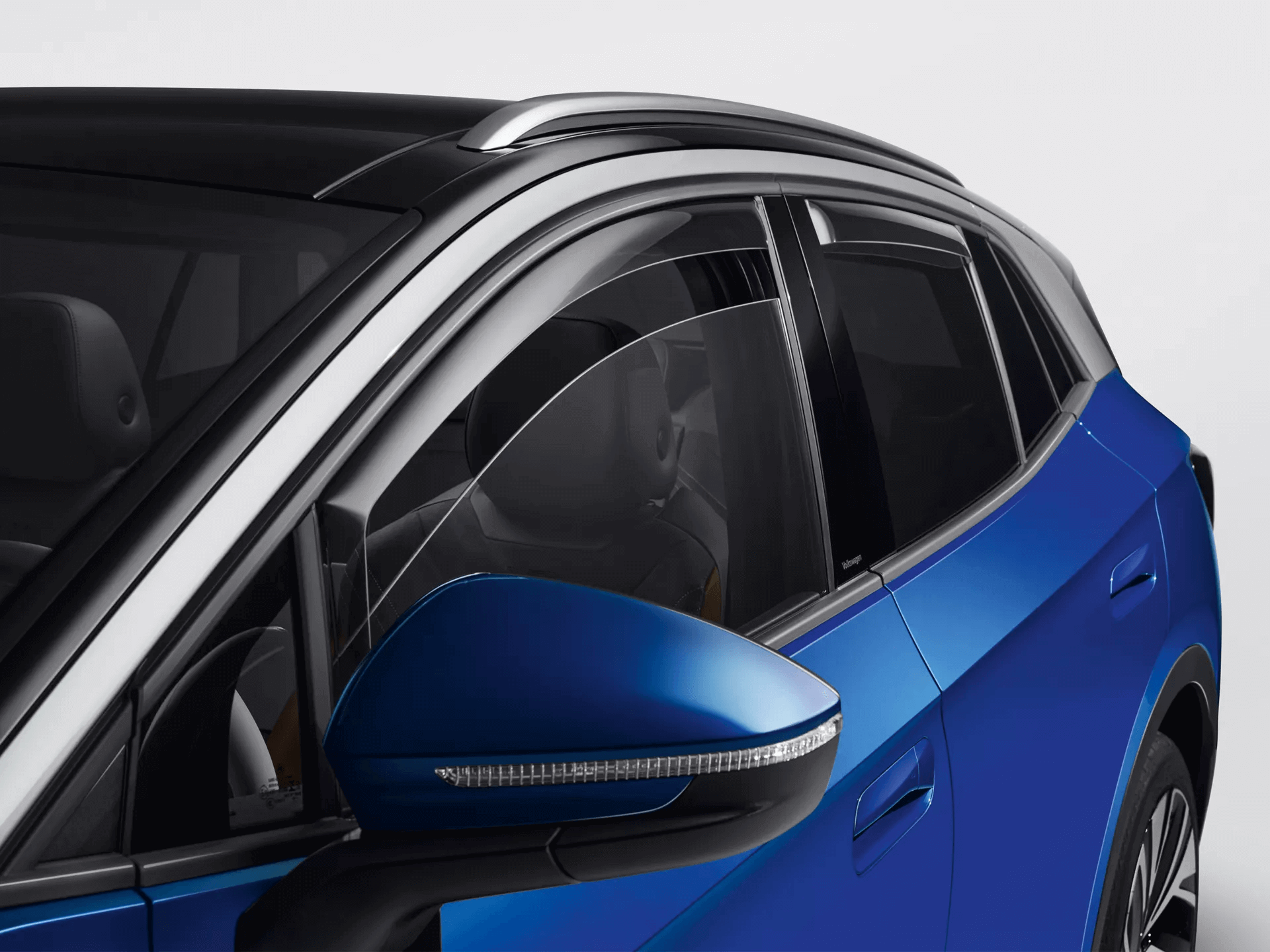 Slimline weathershields