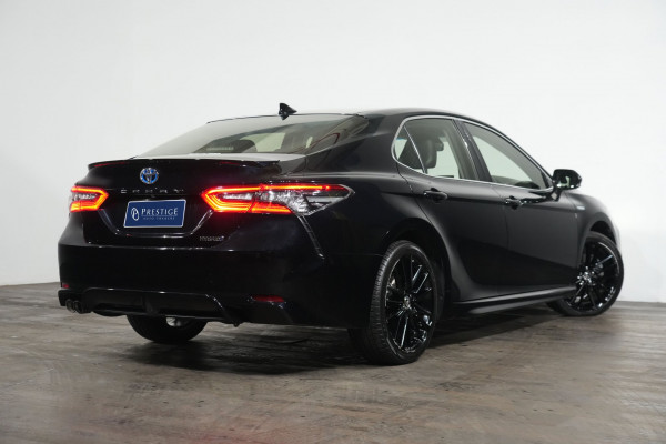 2021 Toyota Camry SX Hybrid Sedan Image 7