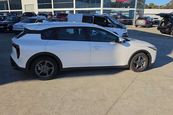 2025 MY26 Kia K4 CL4m S Hatch Image 9