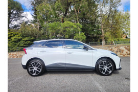2024 MG MG4 MEH32 Essence 64 Hatch