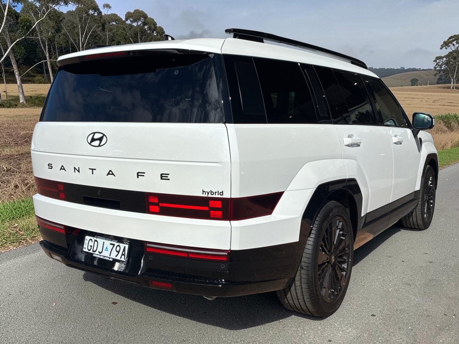 2026 Hyundai Santa Fe MX5.V2 Hybrid Calligraphy SUV Image 3
