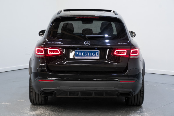 2022 Mercedes-Benz GLC-Class GLC300 e SUV Image 10