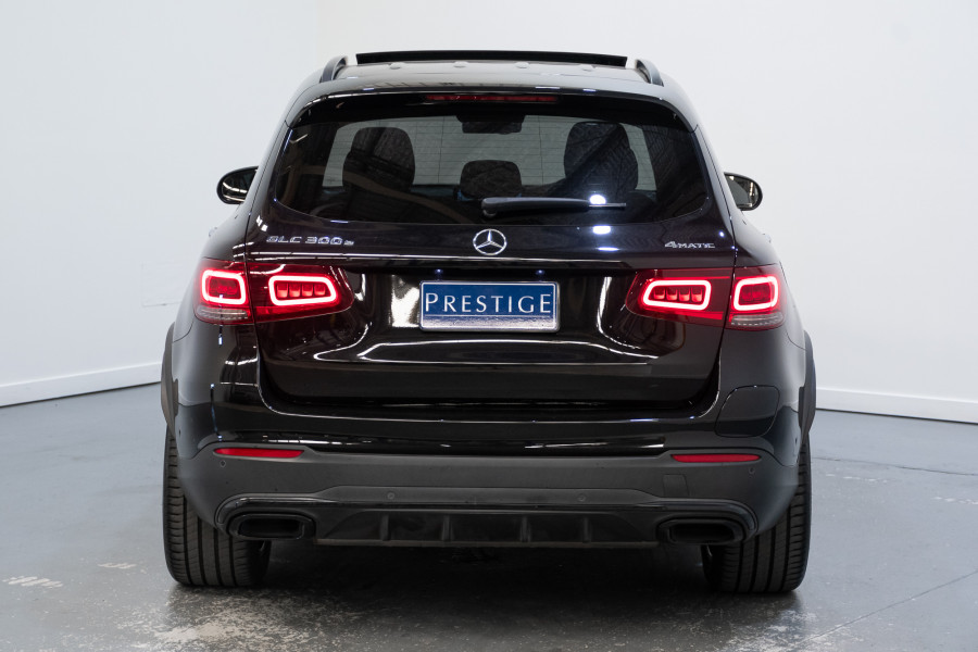 2022 Mercedes-Benz GLC-Class GLC300 e SUV Image 10