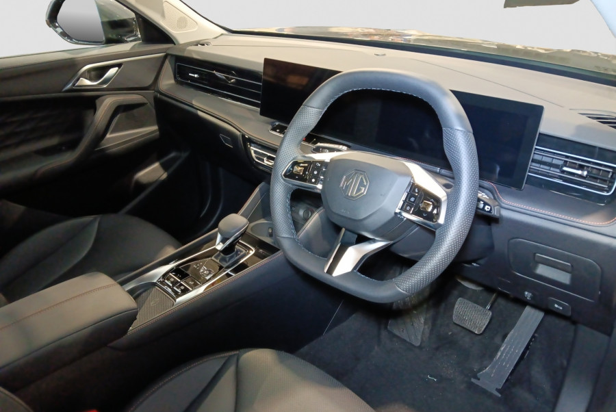 2024 MG HS Essence SUV Image 13
