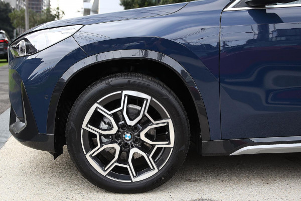 2025 BMW X1 U11 xDrive20i M Sport SUV image 5