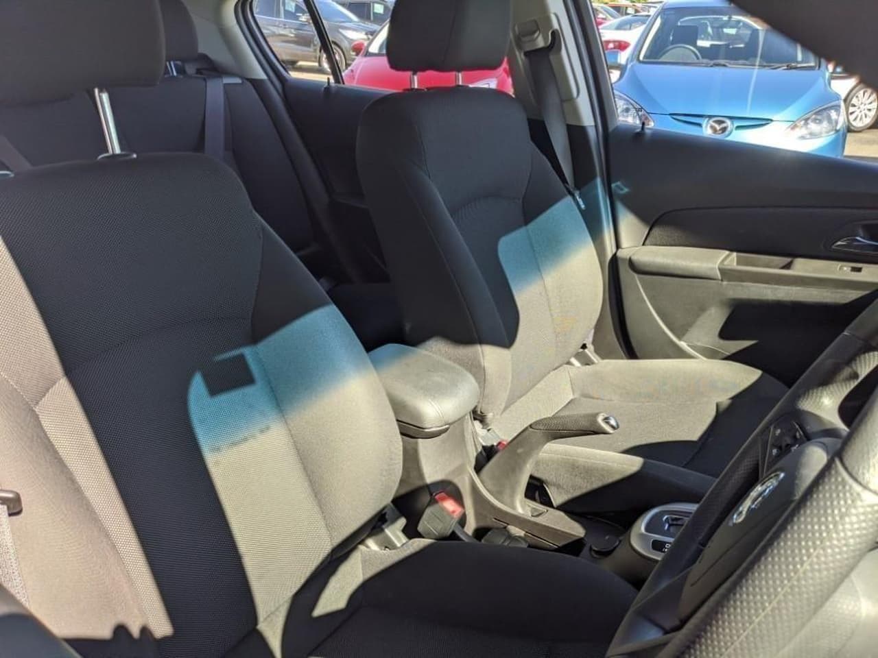 2015 Holden Cruze JH SERIES II MY15 EQUIPE Hatch Image 8
