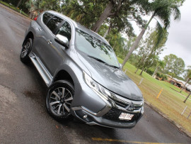 Mitsubishi Pajero Sport GLS QE