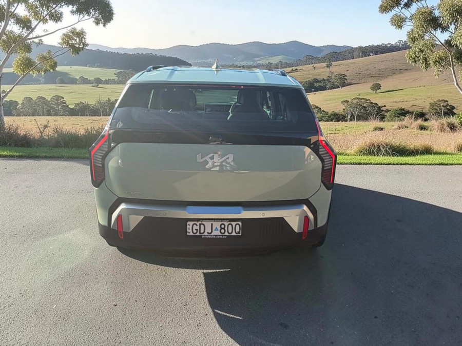 2026 MY27 Kia EV3 SV Air Long Range SUV Image 5