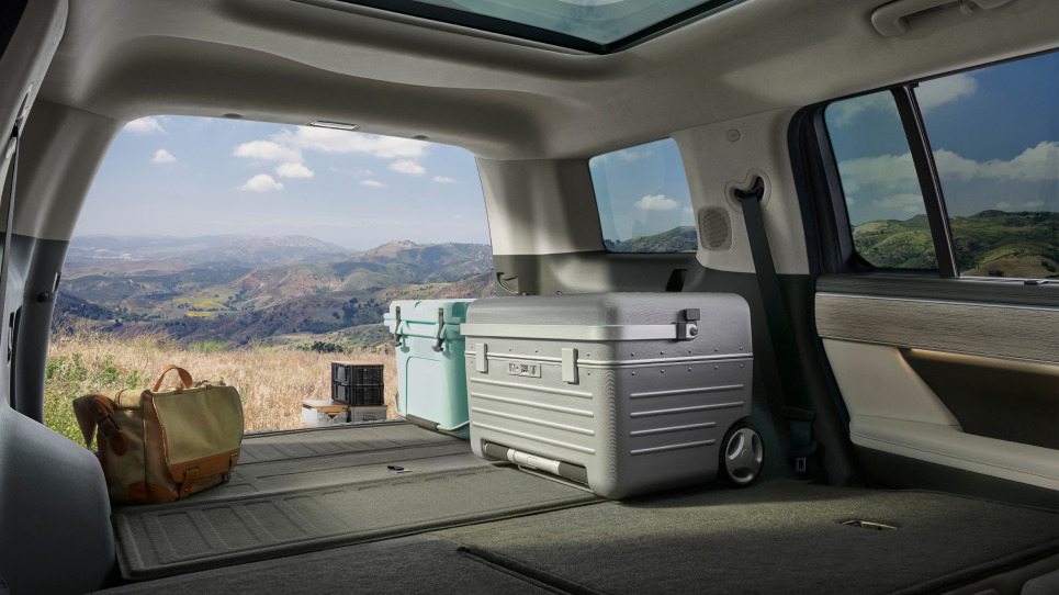 Wide tailgate Image