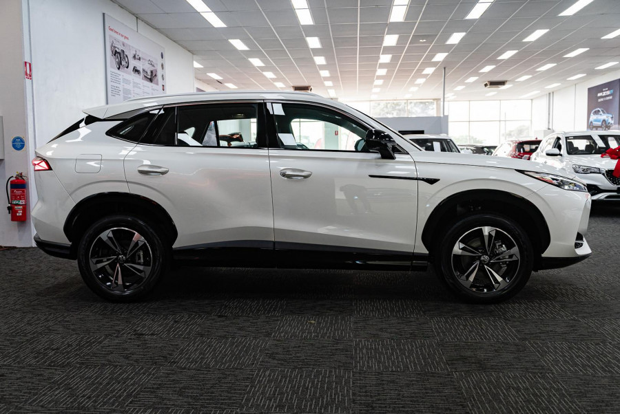 2024 MY24.5 MG HS AS33 Vibe SUV Image 7