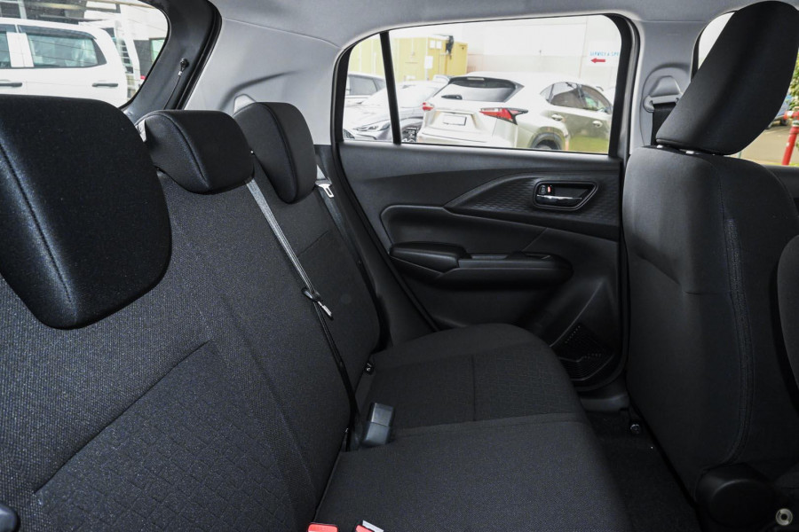 2024 Suzuki Swift UZ Hybrid Hatch Image 8