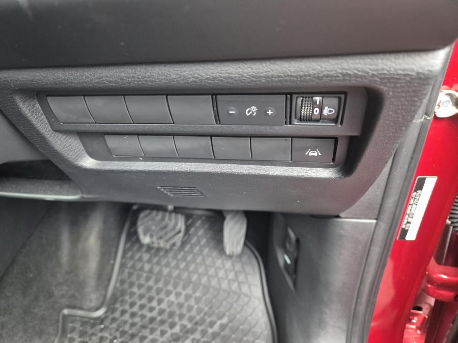 2023 Mitsubishi Outlander ZM LS SUV Image 17