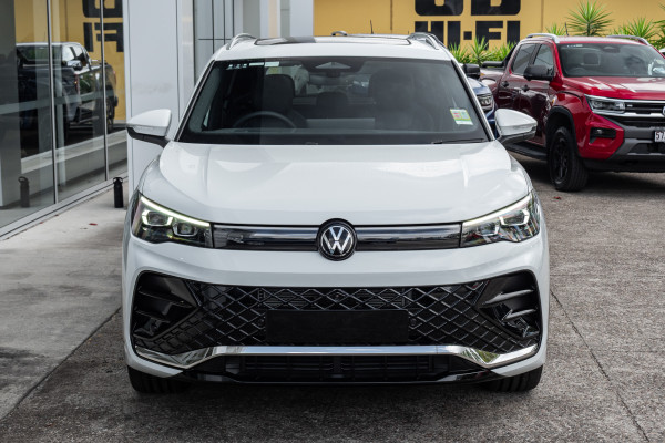 2026 Volkswagen Tiguan 195TSI R-Line SUV Image 4