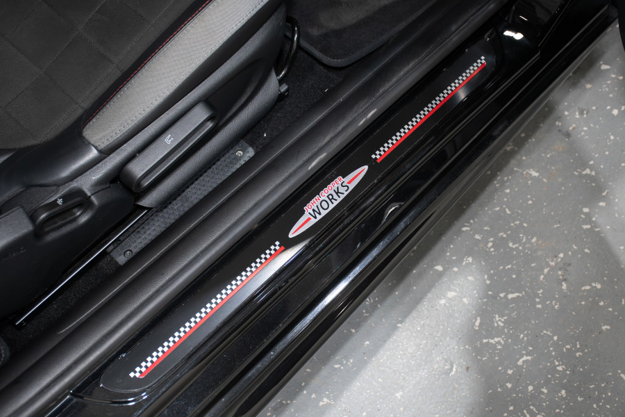 2021 MINI 3d Hatch Hatch Jcw Classic Hatch Image 13