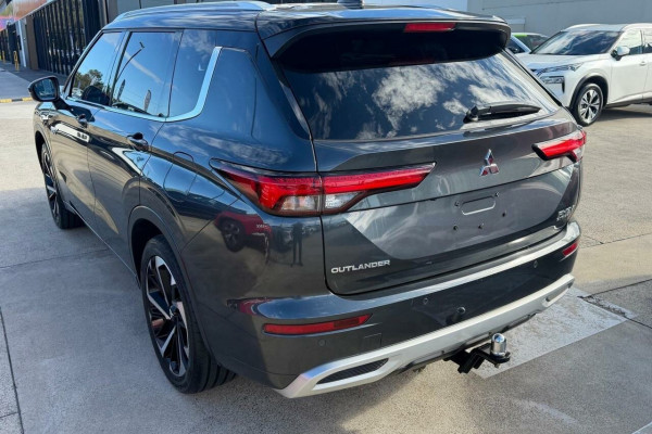 2024 Mitsubishi Outlander ZM PHEV Exceed Tourer SUV Image 6
