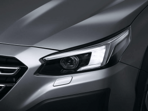 Integrated front LED turn signals and Daytime Running Lights (DRL) Image