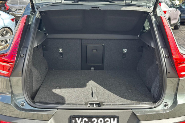 2026 Volvo XC40 XZ Plus B4 SUV Image 17