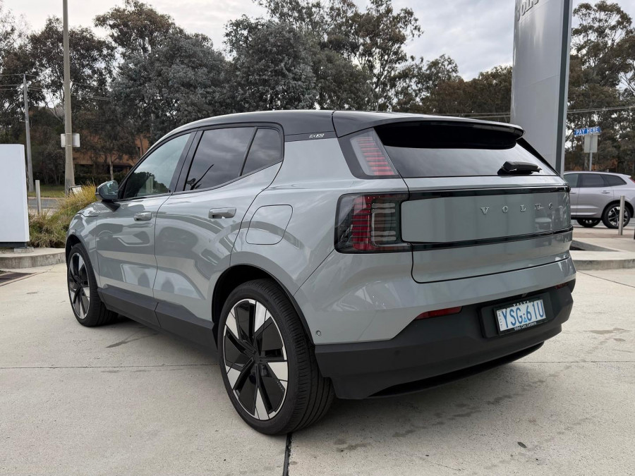 2024 Volvo EX30  Twin Motor Performance Ultra SUV Image 5
