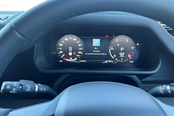 2025 MY26 Land Rover Defender L663 110 D350 X-Dynamic SE SUV Image 19