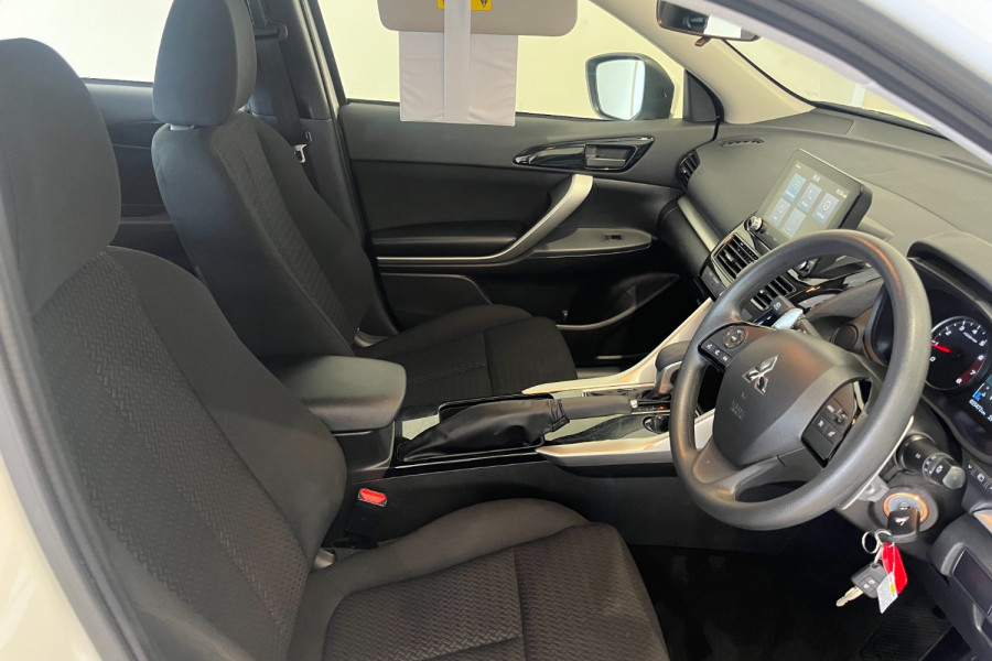 2023 Mitsubishi Eclipse Cross YB ES SUV Image 11