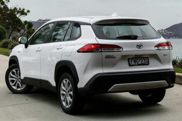 2024 Toyota Corolla Cross MXGA10R GX SUV Image 2